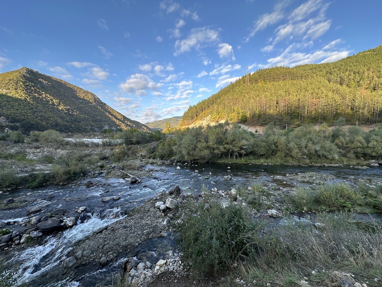 Галерия | Хотел Devin River – снимки на хотела, суитите и вилите